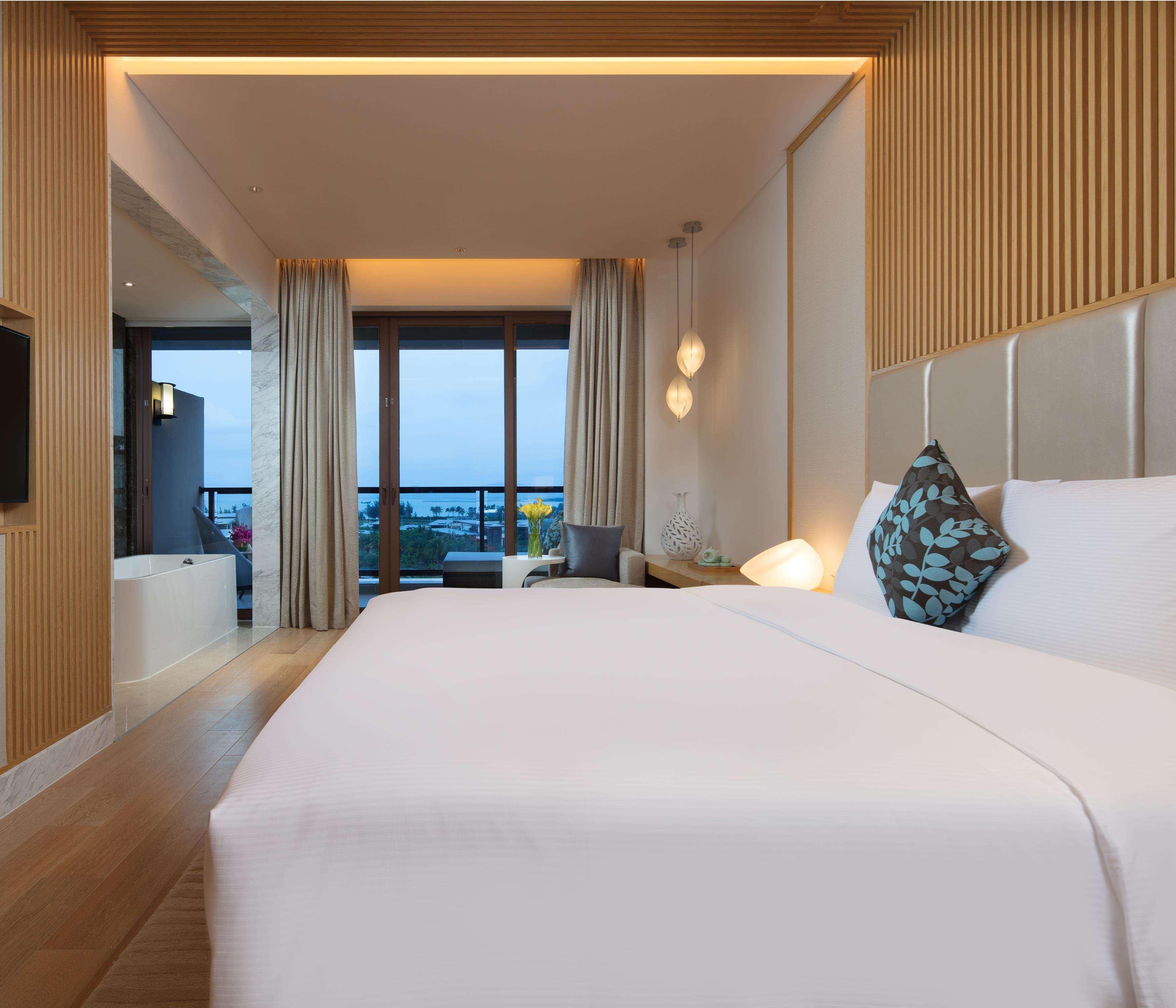 Thousand Cranes Sanya Yazhou Bay Int'L Exchange Centre,Curio By Hilton Extérieur photo