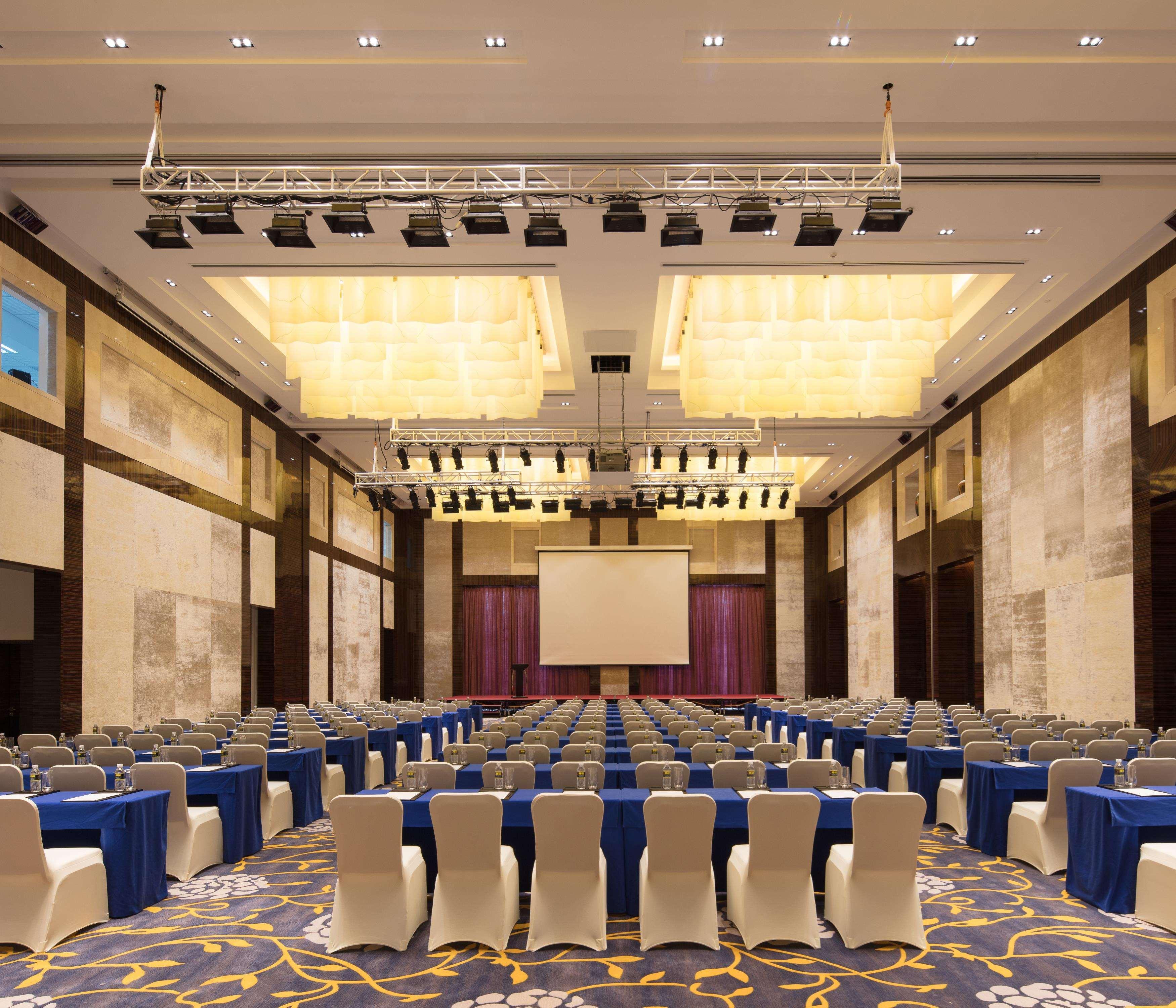Thousand Cranes Sanya Yazhou Bay Int'L Exchange Centre,Curio By Hilton Extérieur photo